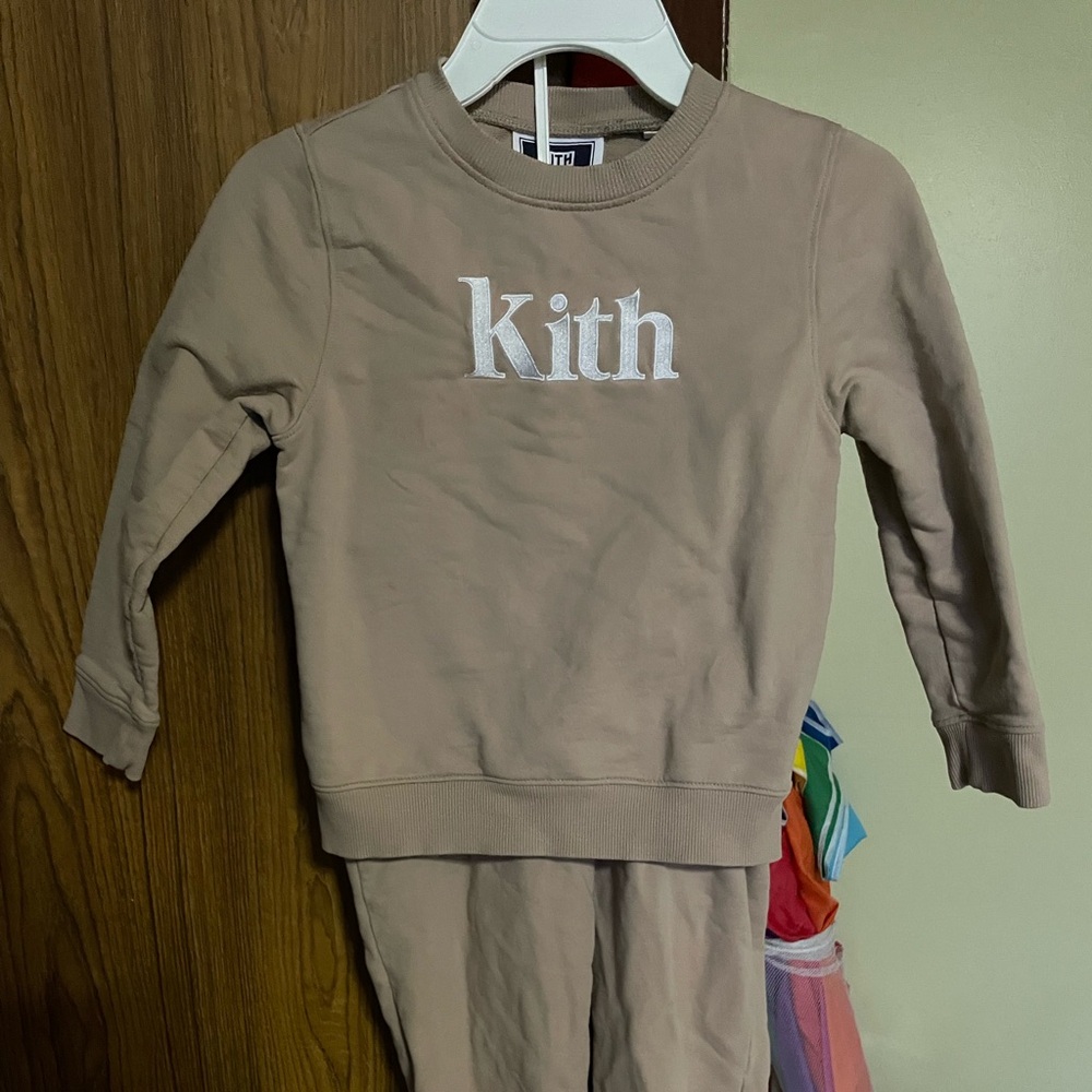 Kids KITH sweatsuit Size S(6/7)